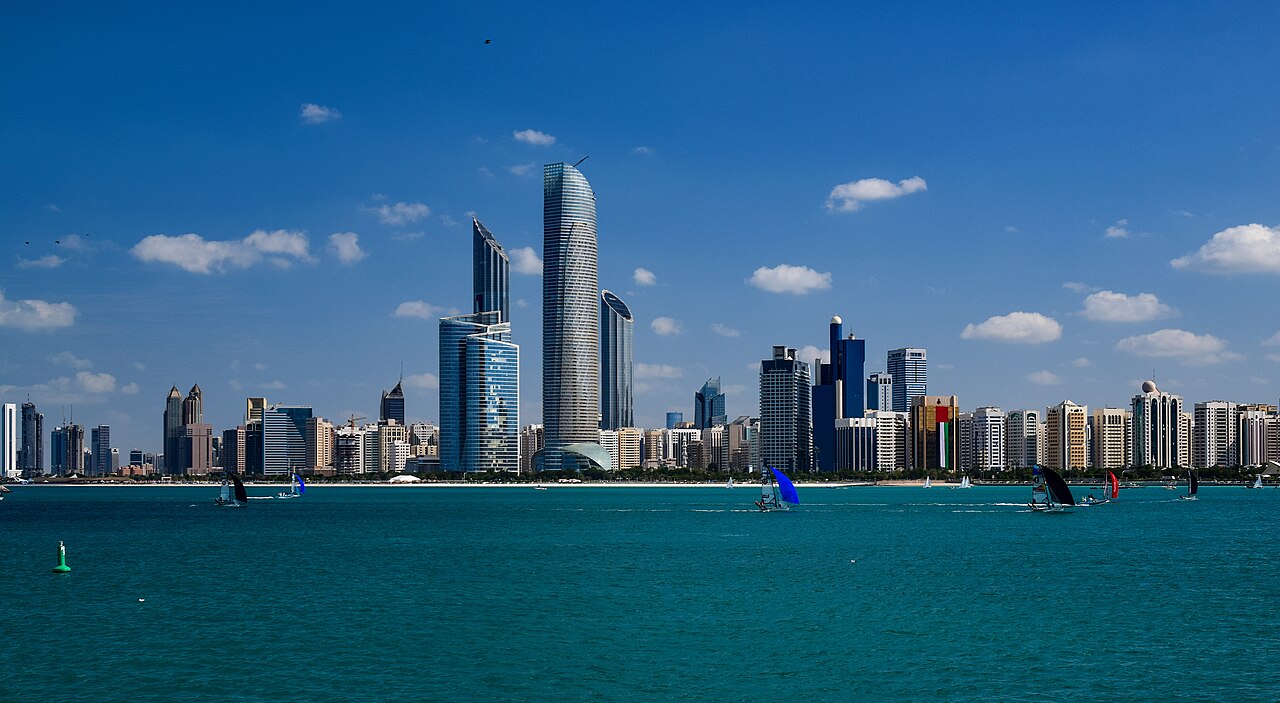 Abu Dhabi travel guide