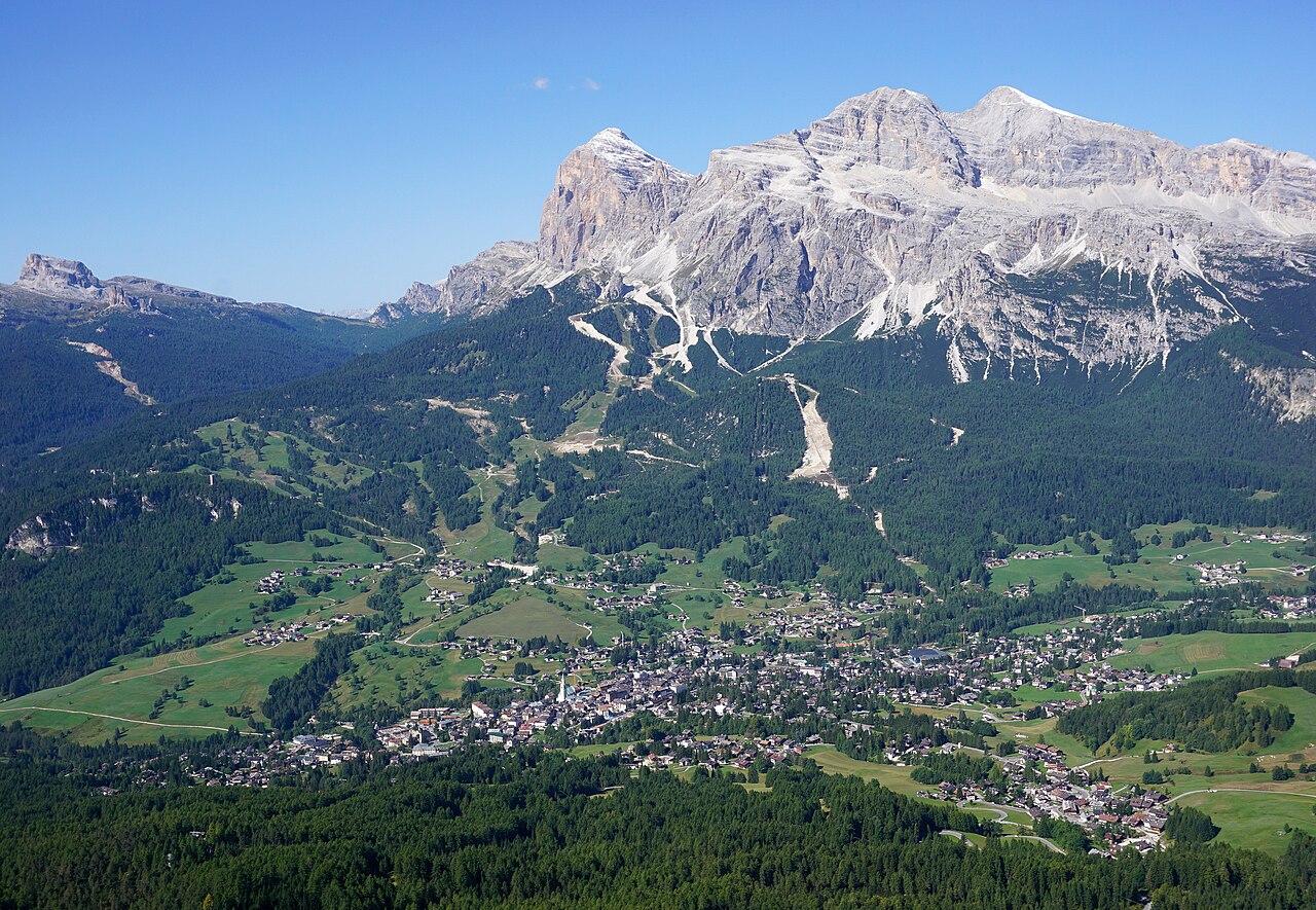 Dolomites travel guide